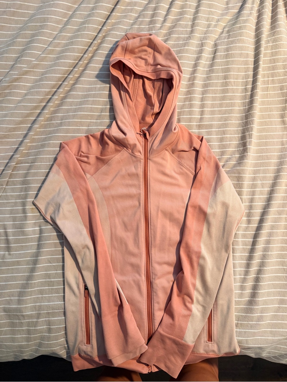 Lululemon EBB to train jacket